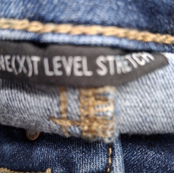 American Eagle Distressed Jegging Size 6 - Picture 8 of 9